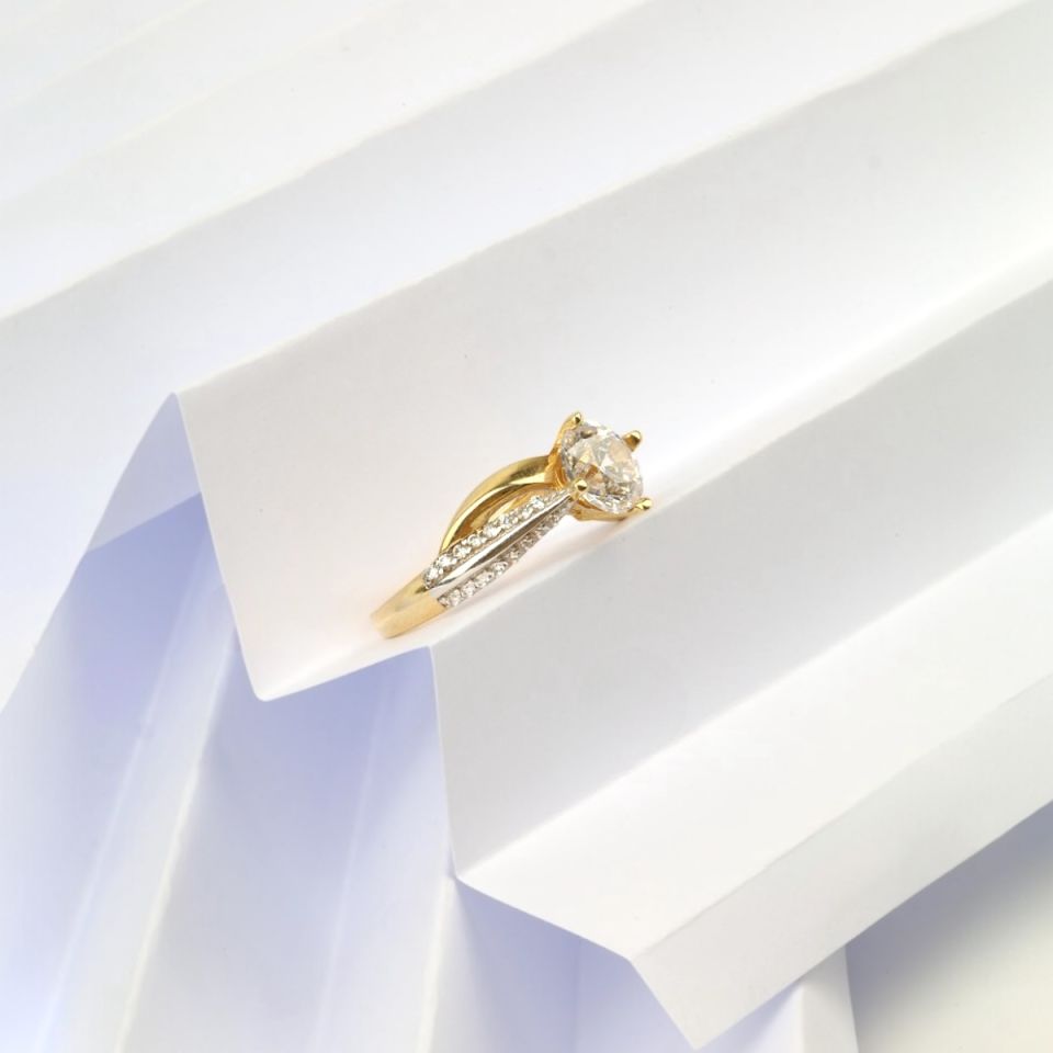 14K Gold Spiral Solitaire Ring