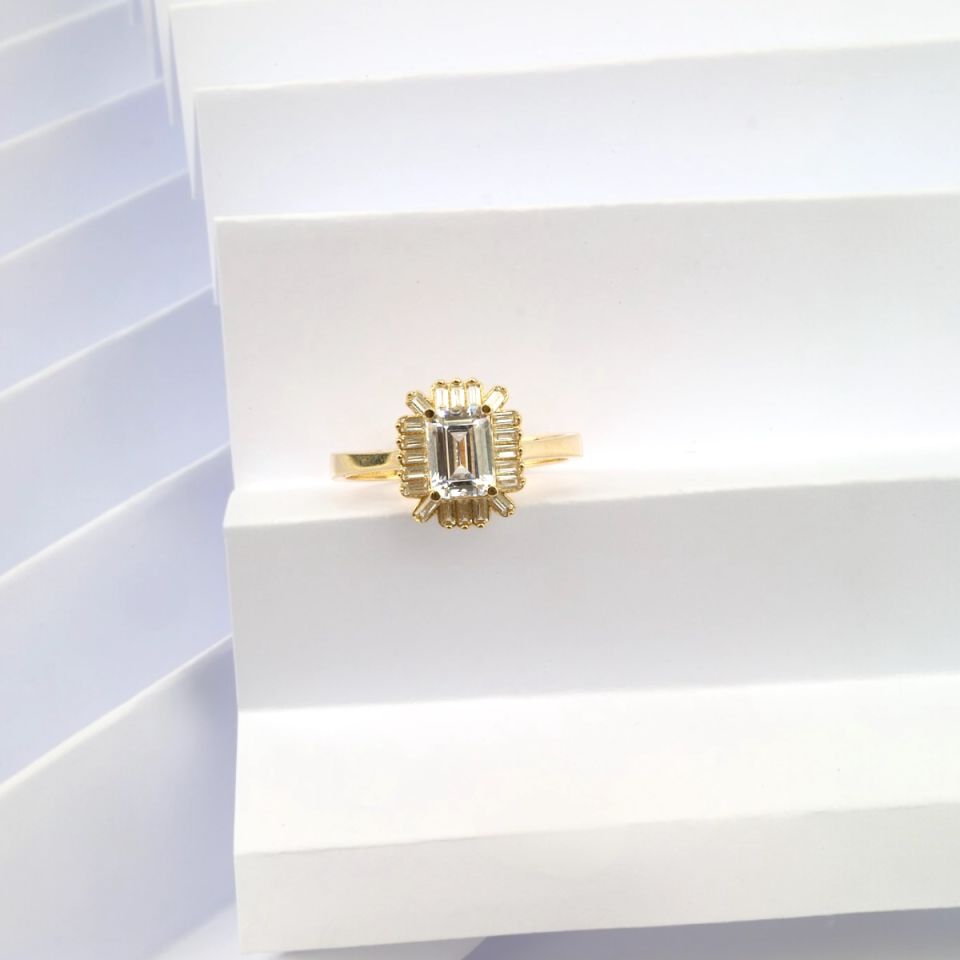 14K Gold Stone Edge Baguette Ring