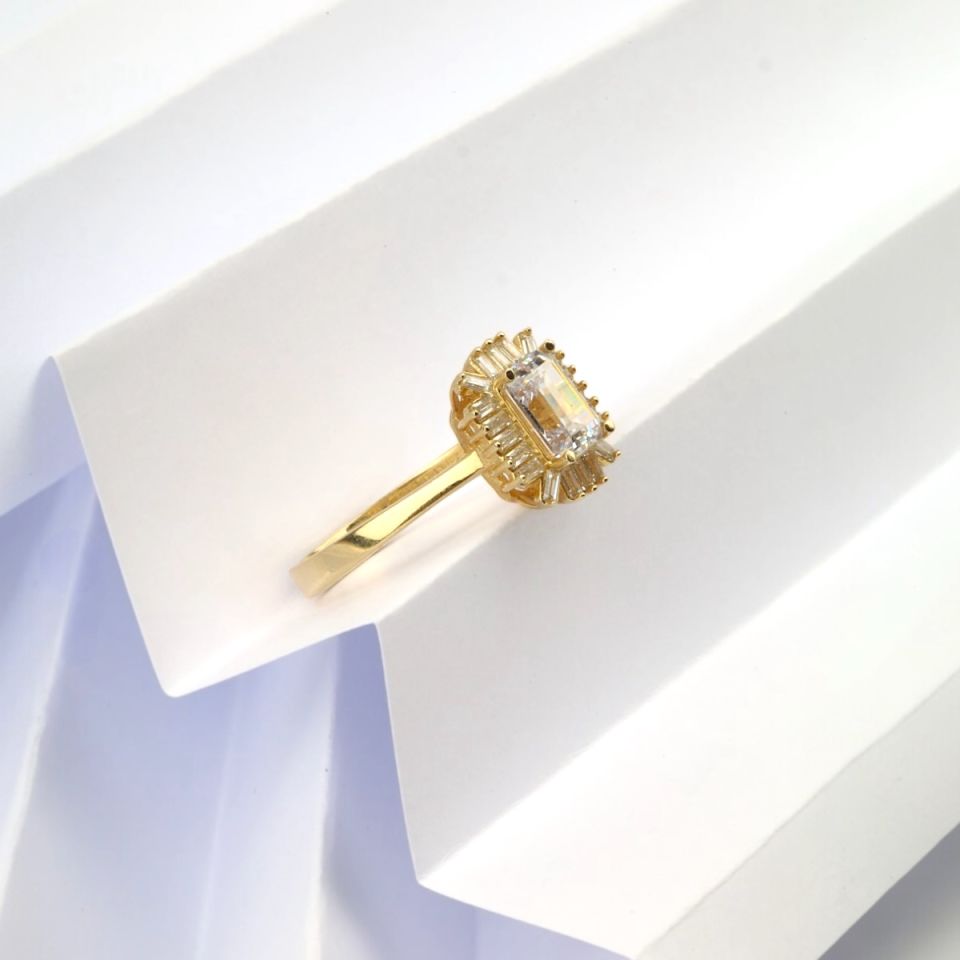 14K Gold Stone Edge Baguette Ring