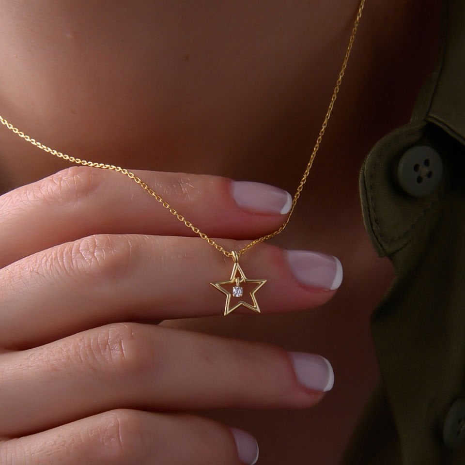 14K Single Stone Dangle Star Gold Necklace