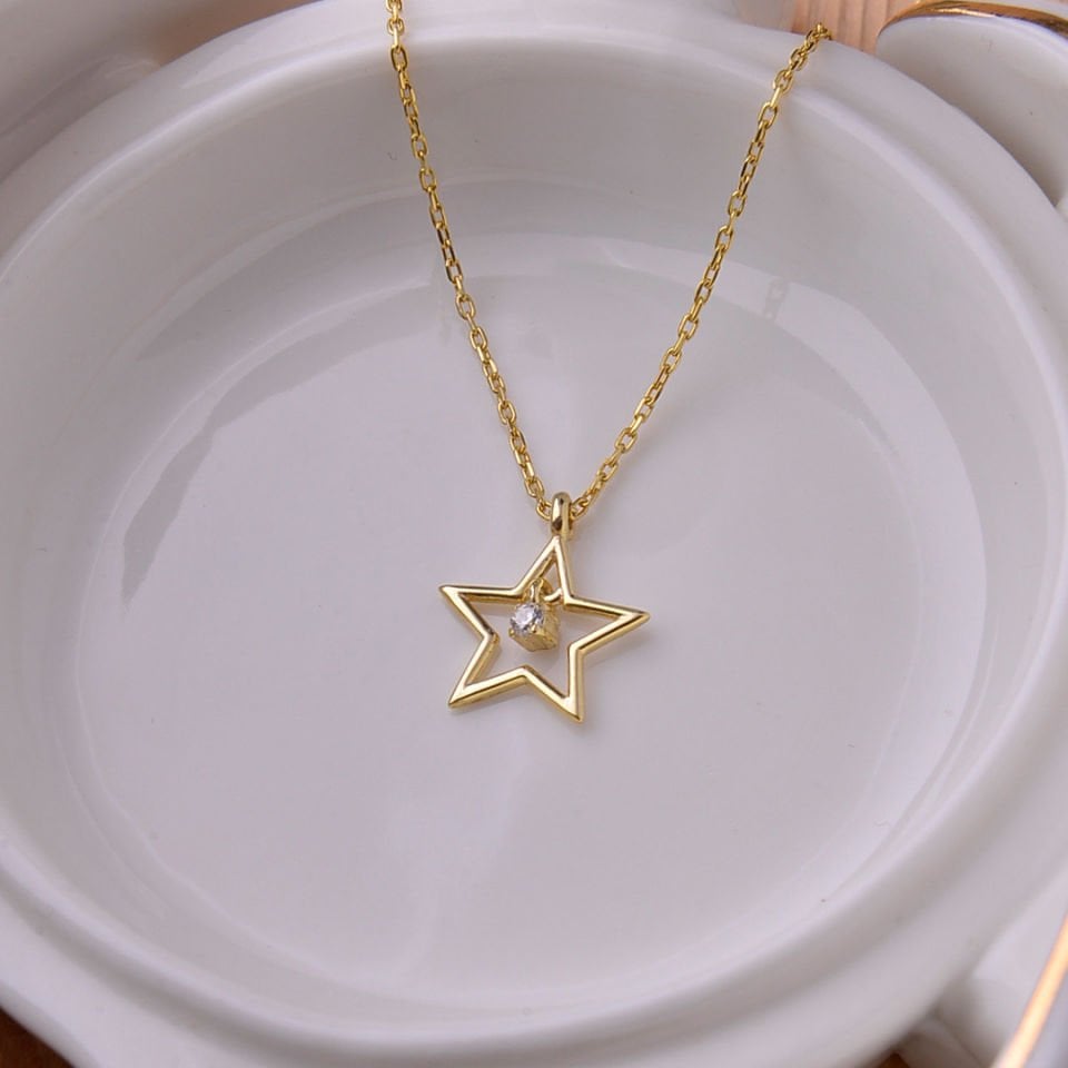 14 Ayar Tek Taş Sallantı Yıldız Altın Kolye