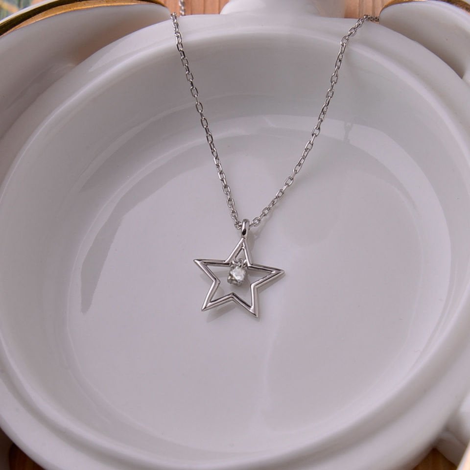 14 Ayar Tek Taş Sallantı Yıldız Altın Kolye