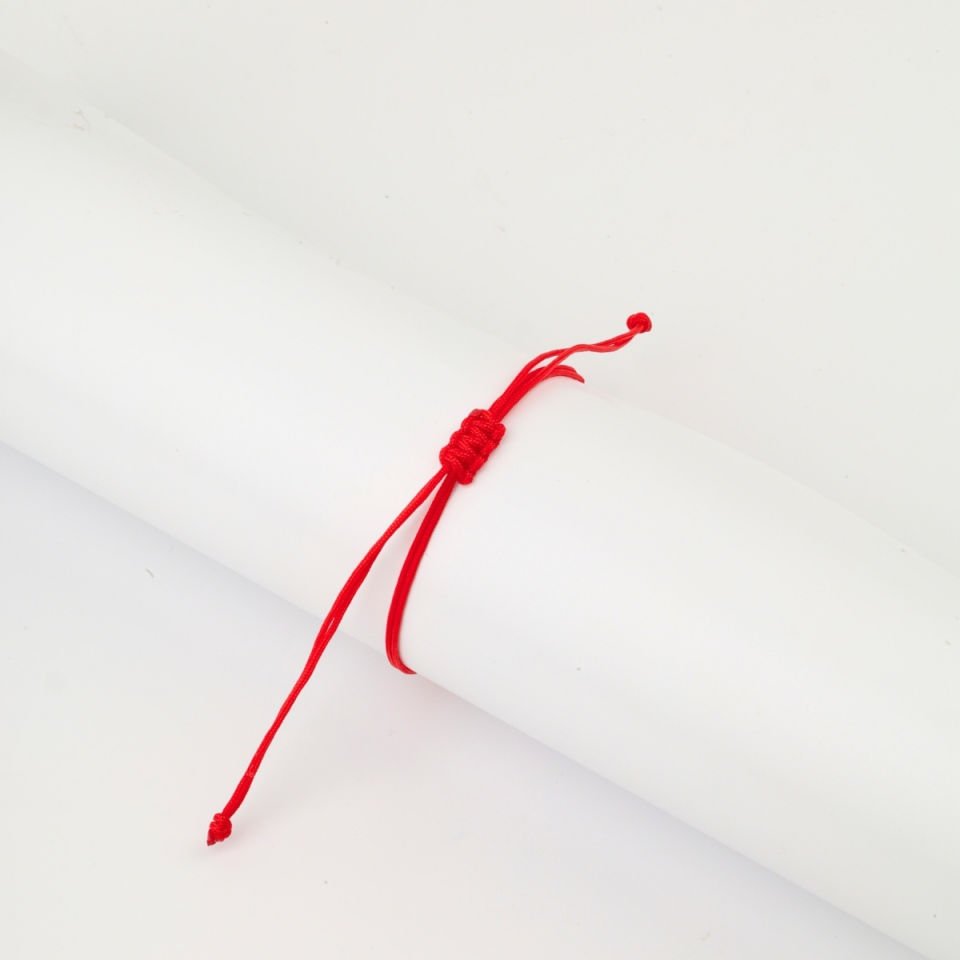 14 Carat Gold Circle Figured Red Thread Bracelet